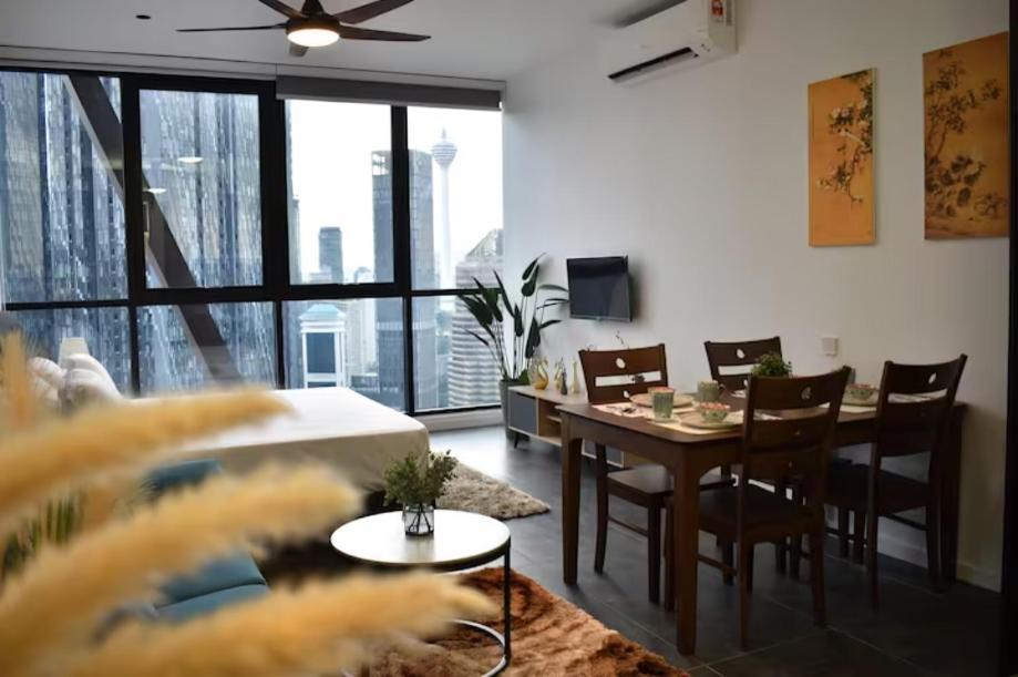 Scarletz Suites Klcc By Deko Куала Лумпур Стая снимка