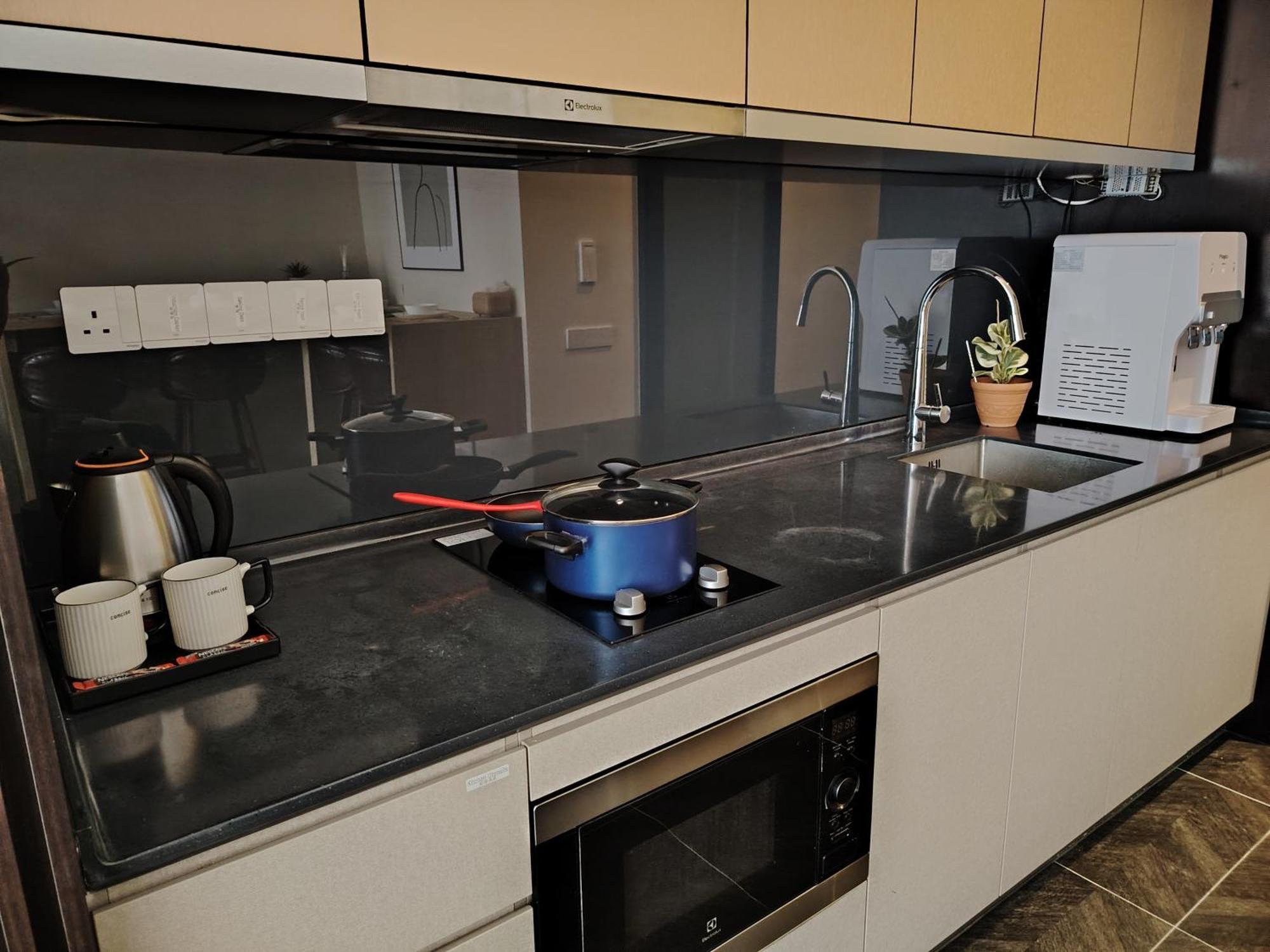 Scarletz Suites Klcc By Deko Куала Лумпур Стая снимка